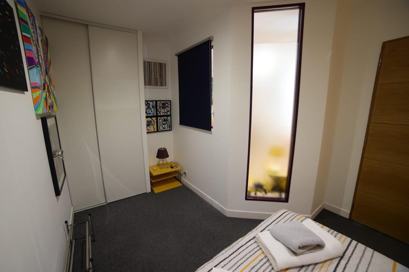 Pop Appart Appartement Artiste Configure En Galerie Dart A 200 M Du Centre Ville Avec Parking Prive Et Securise Gratuit Dans Copropriete أفينيون المظهر الخارجي الصورة