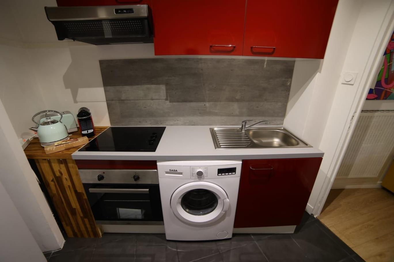 Pop Appart Appartement Artiste Configure En Galerie Dart A 200 M Du Centre Ville Avec Parking Prive Et Securise Gratuit Dans Copropriete أفينيون المظهر الخارجي الصورة