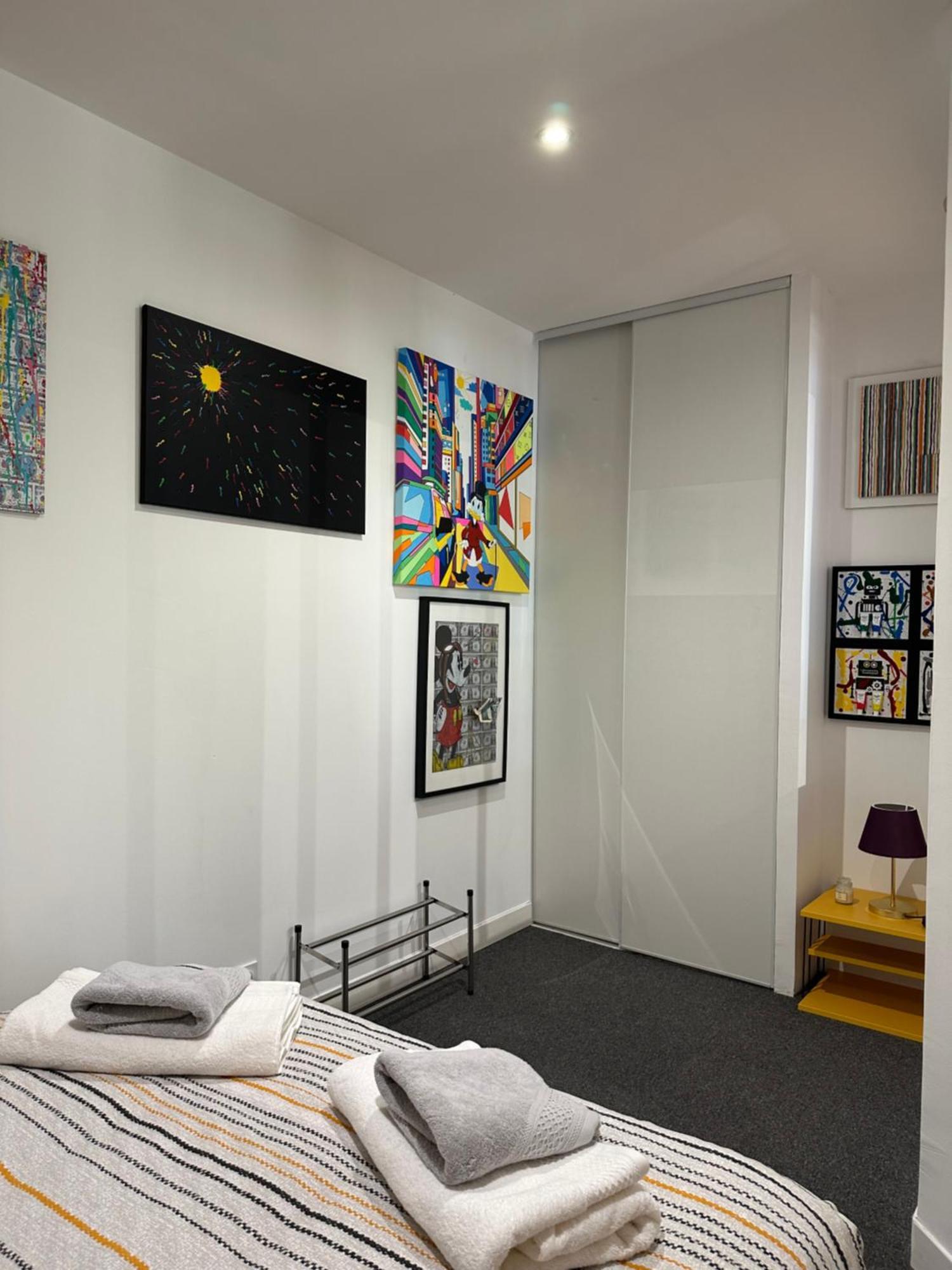 Pop Appart Appartement Artiste Configure En Galerie Dart A 200 M Du Centre Ville Avec Parking Prive Et Securise Gratuit Dans Copropriete أفينيون المظهر الخارجي الصورة